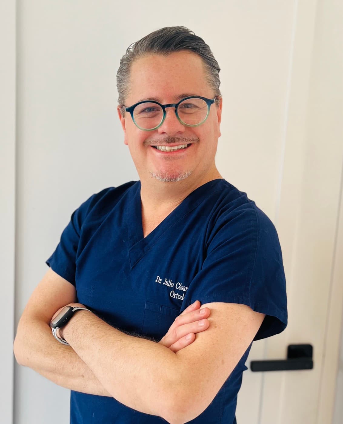 Dr. Julio César Mata López, Odontopediatra · Odontología General