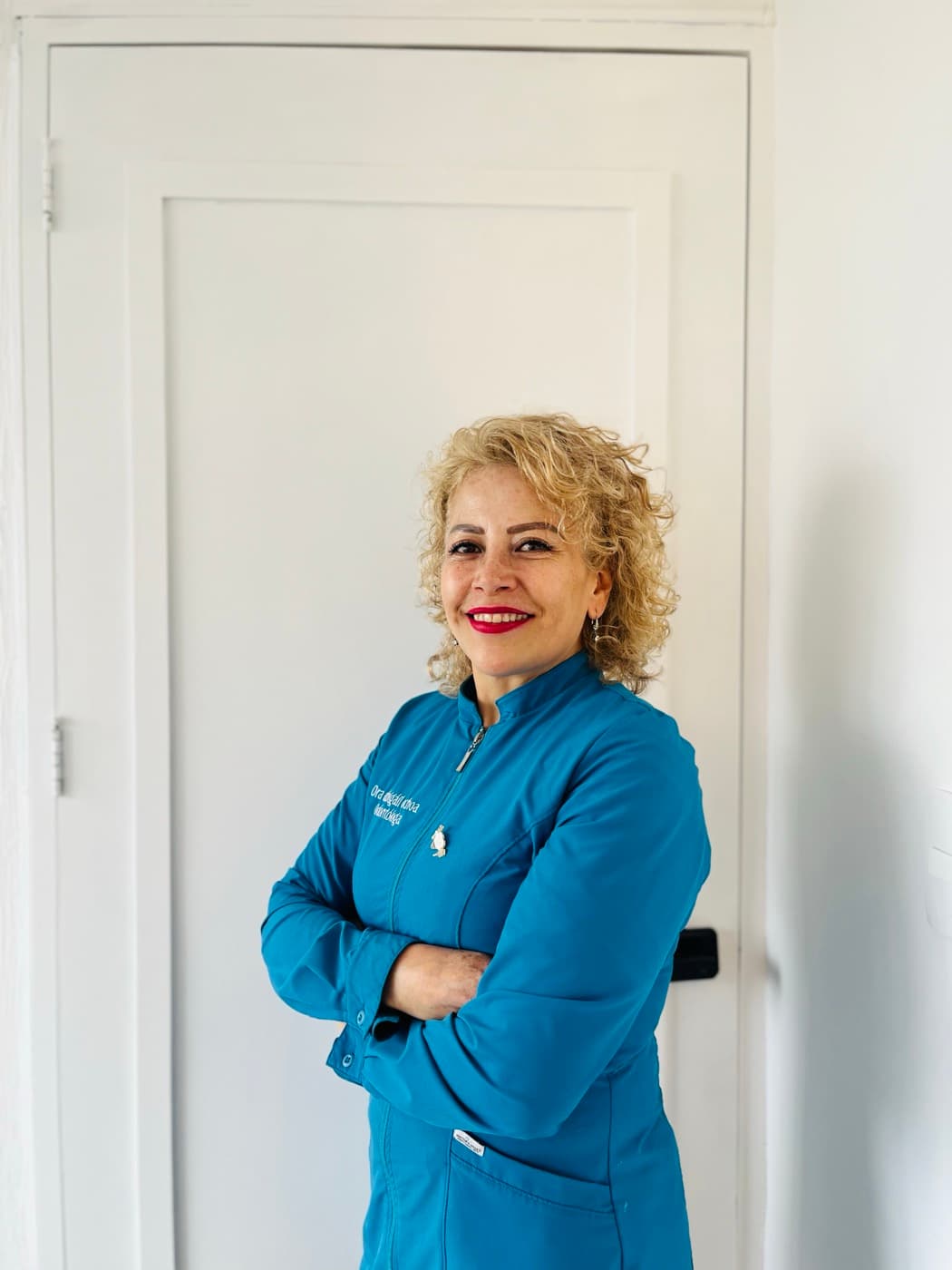 Dra. Abigail Ochoa, Lic. en Estomatología · Ortodoncia y Odontología Integral